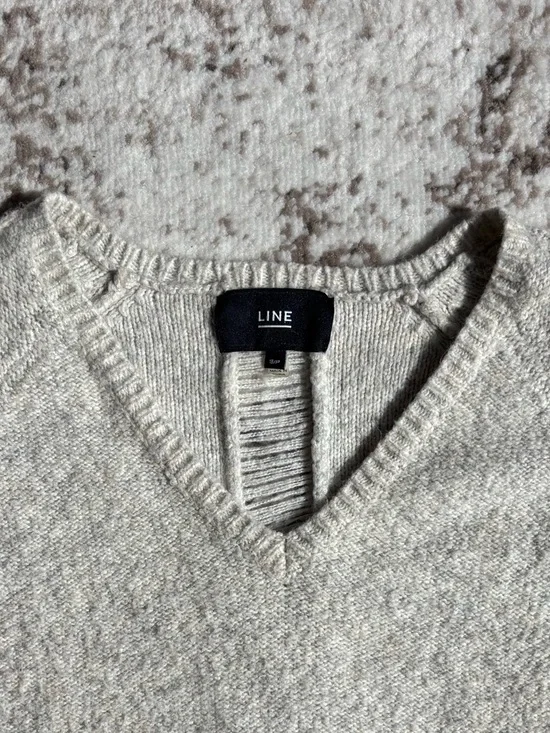 LINE the Label V-Neck Hollow Out/Distressed Cream Grey Sweater - Picture 3 of 8